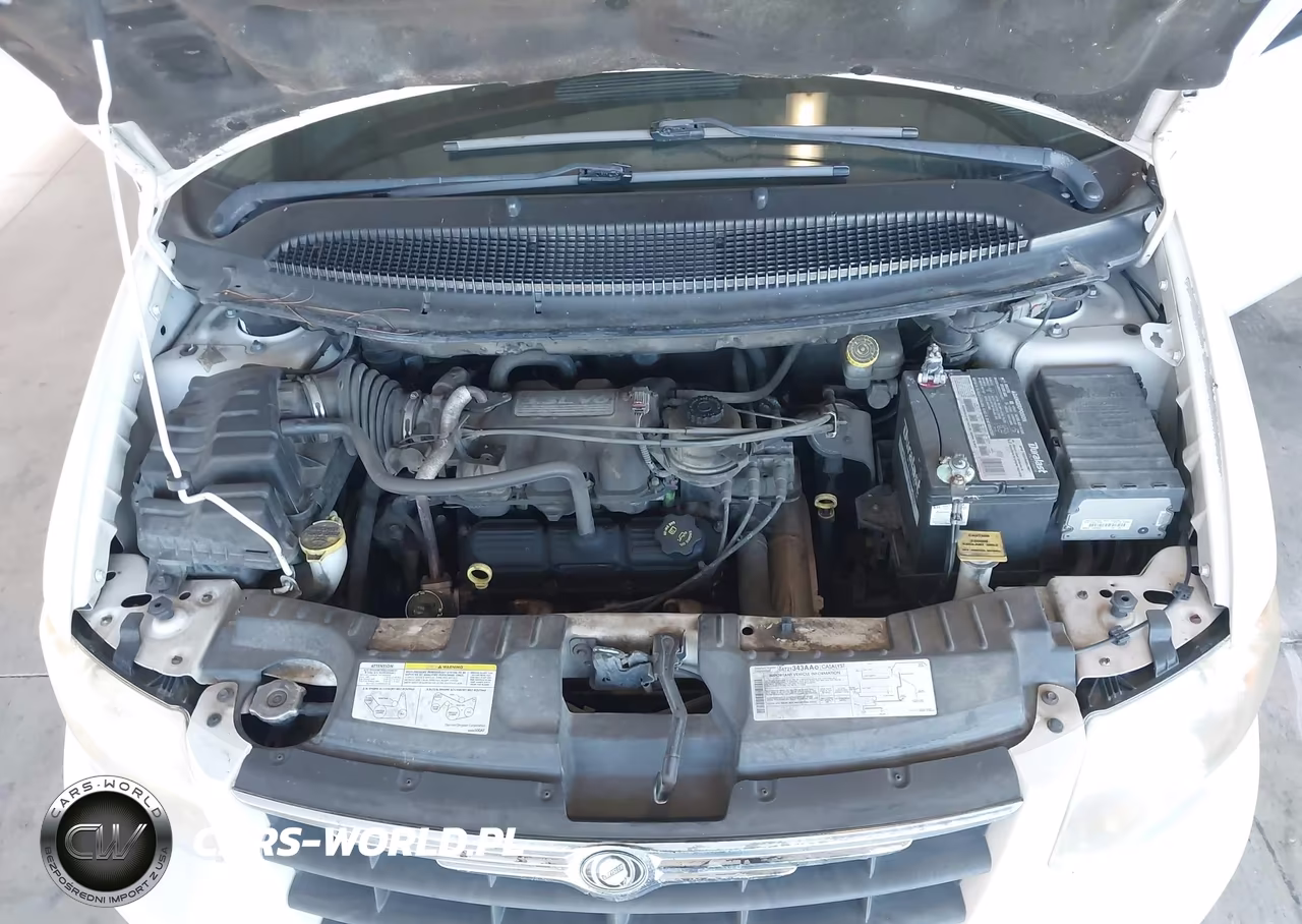 2005 Chrysler Town & Country Lx VIN:2C4GP44R75R449702 - 10