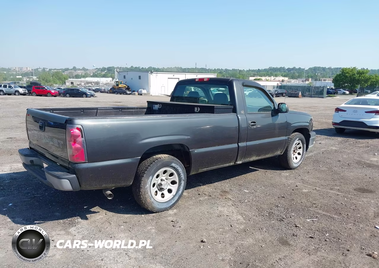 2005 Chevrolet Silverado 1500 Work Truck VIN:1GCEC14X75Z163645 - 4