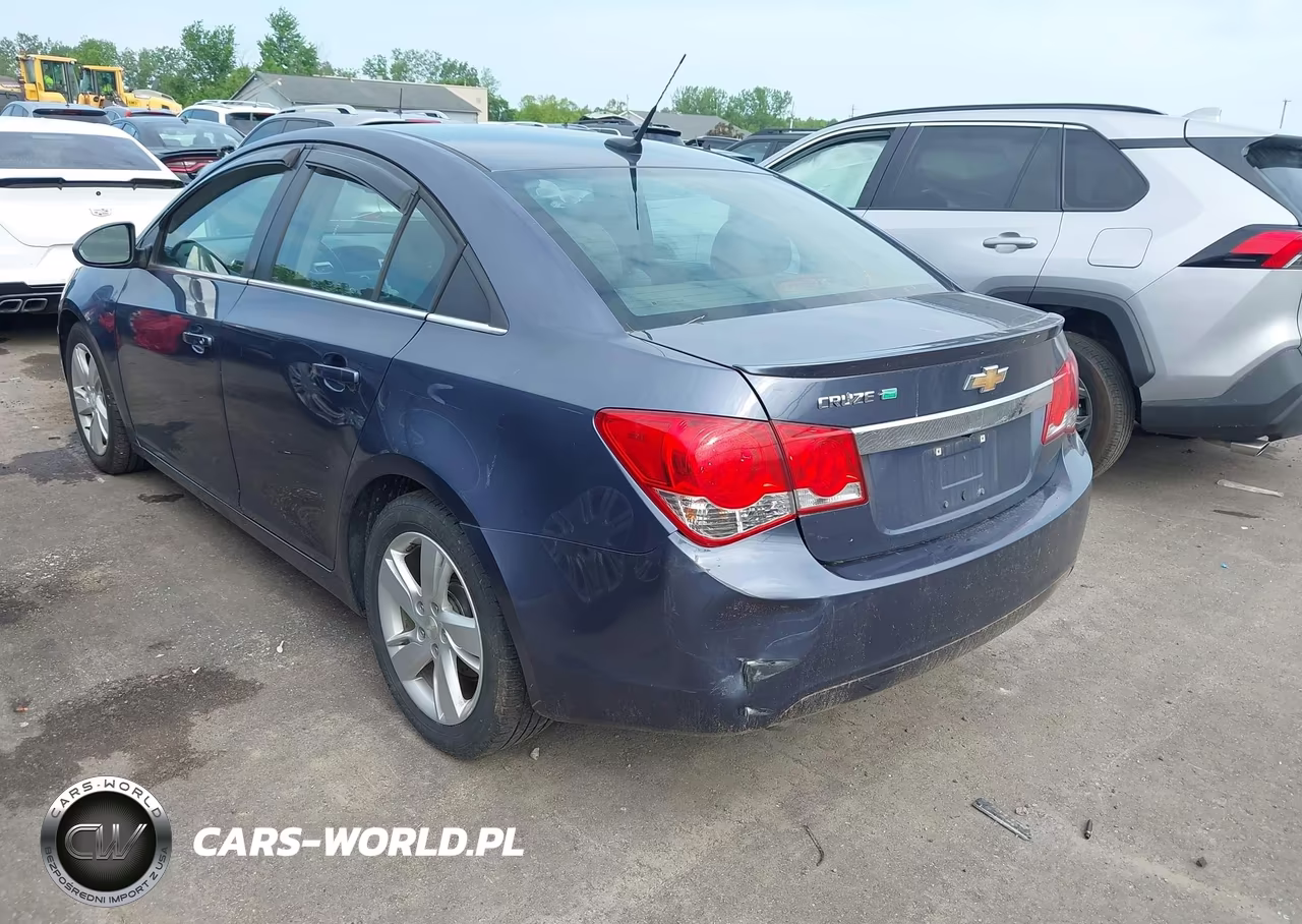 2014 Chevrolet Cruze Diesel VIN:1G1P75SZ5E7177671 - 3