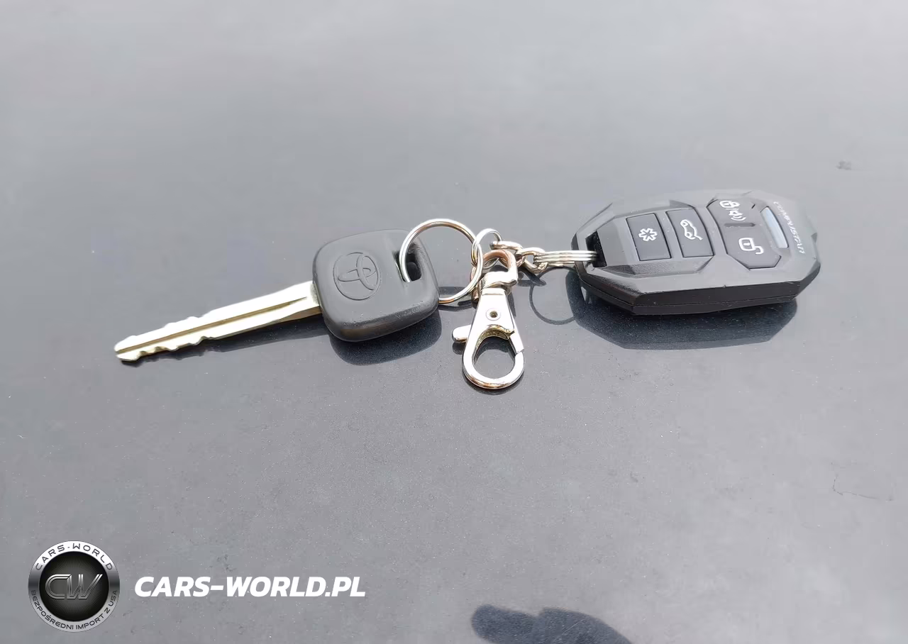 2008 Toyota Yaris VIN:JTDBT923484020381 - 11