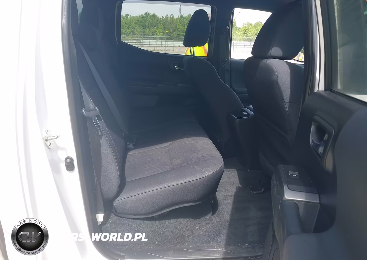 2018 Toyota Tacoma Trd Sport VIN:5TFCZ5ANXJX162723 - 8