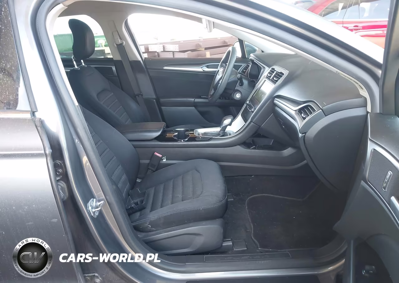 2014 Ford Fusion Se VIN:3FA6P0HD5ER398137 - 5