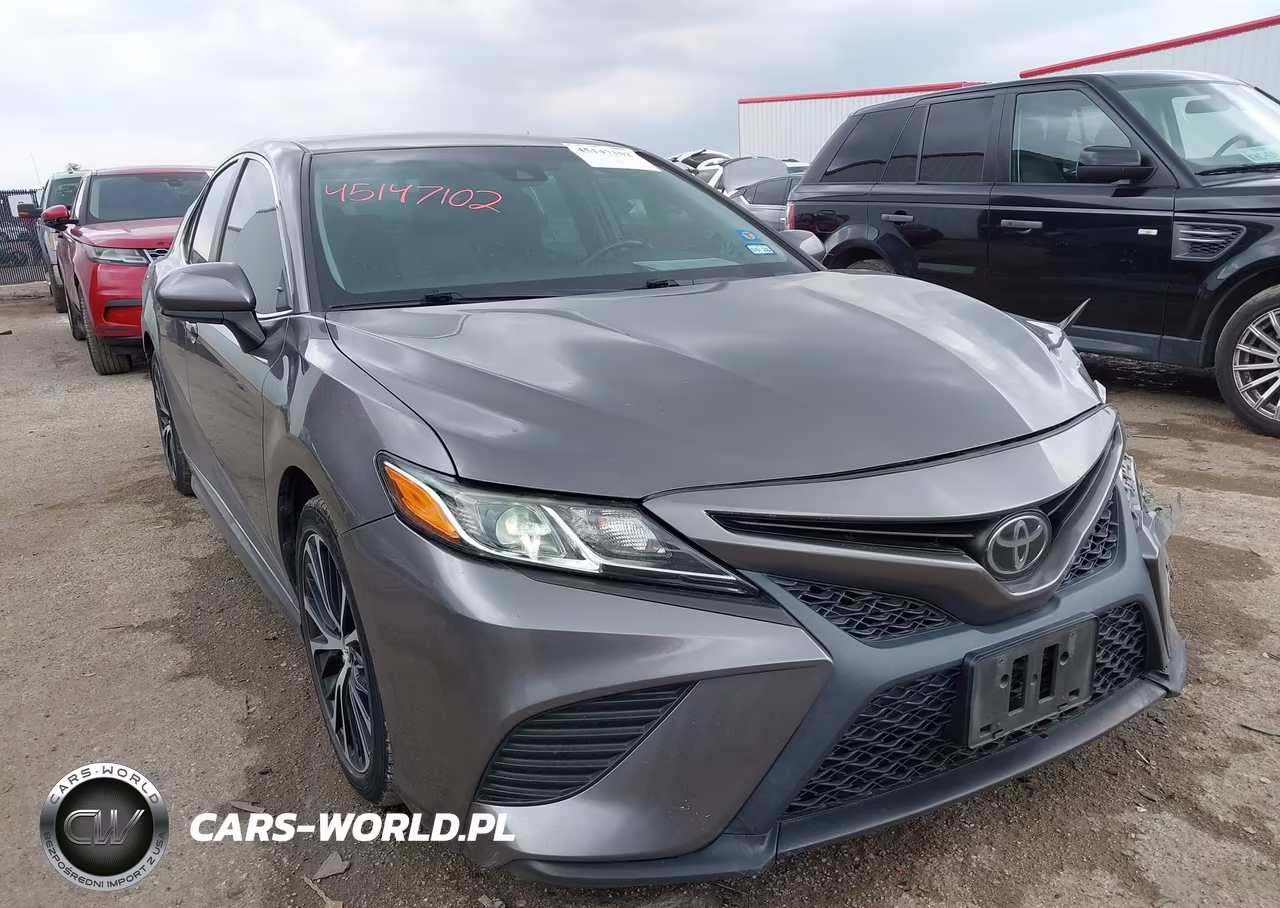 2019 Toyota Camry Se – zdjęcie 1 z 17