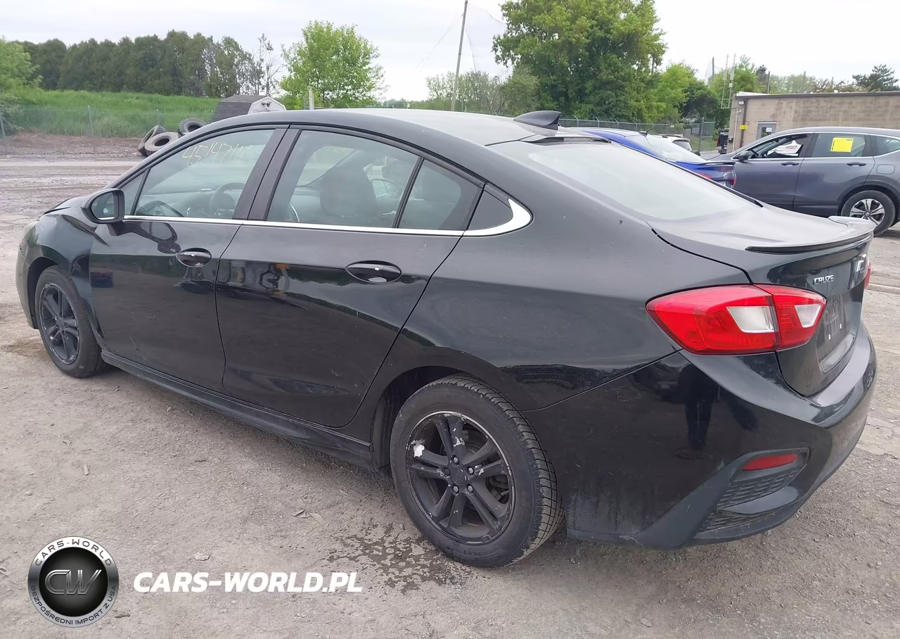 2018 Chevrolet Cruze Lt Auto VIN:1G1BE5SM2J7133111 - 3