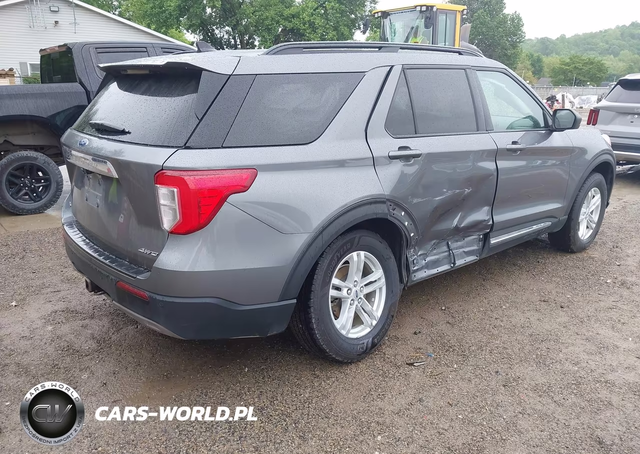 2022 Ford Explorer Xlt VIN:1FMSK8DH5NGC40916 - 4