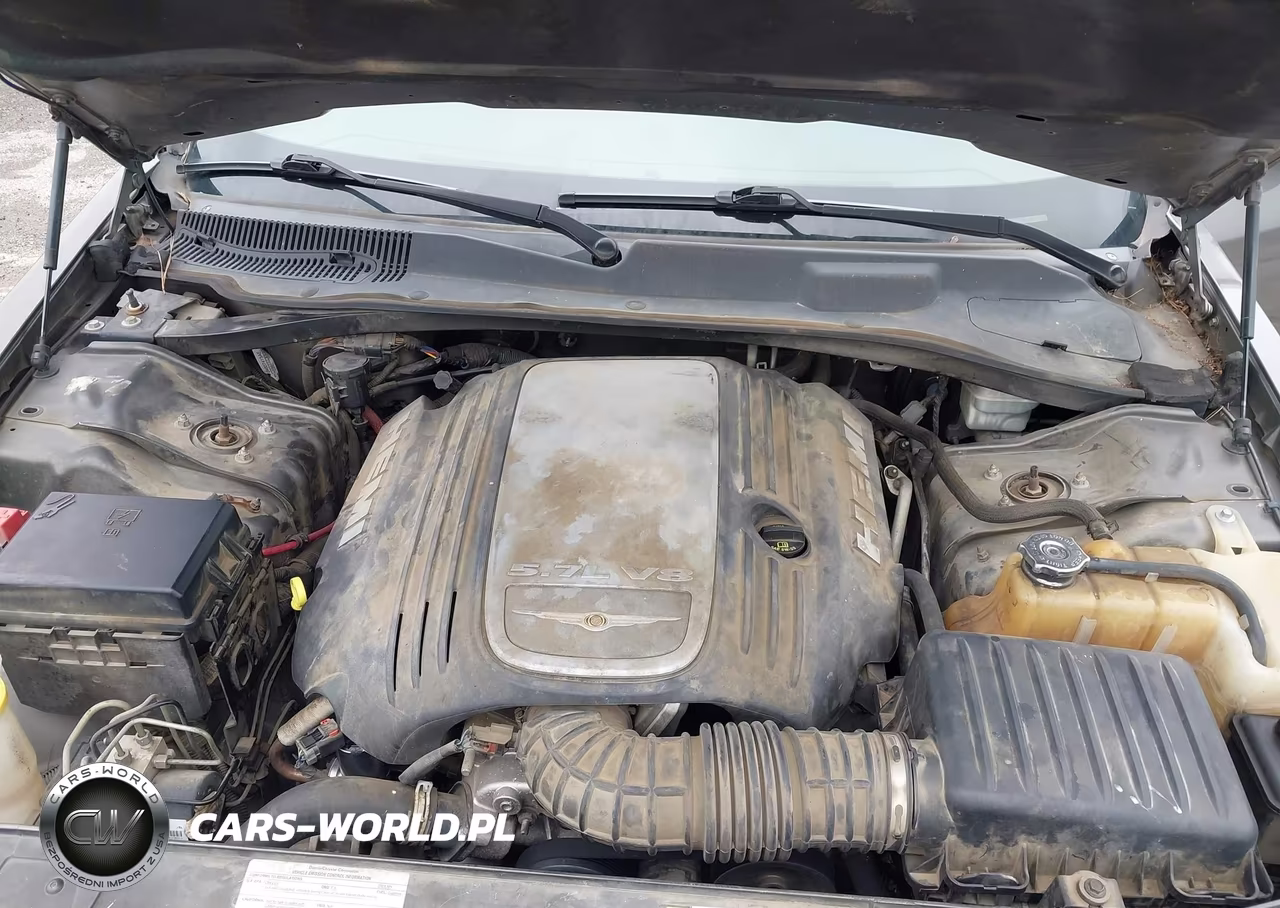2008 Chrysler 300C Hemi VIN:2C3KA63H88H120182 - 10