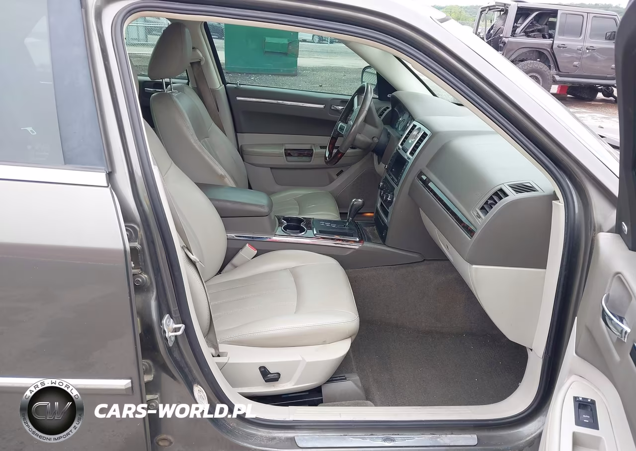 2008 Chrysler 300C Hemi VIN:2C3KA63H88H120182 - 5
