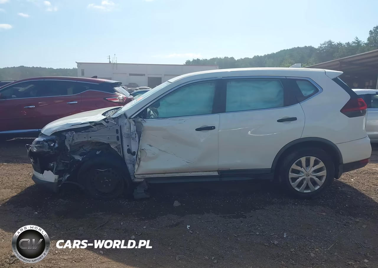 2018 Nissan Rogue S VIN:KNMAT2MT1JP558590 - 14
