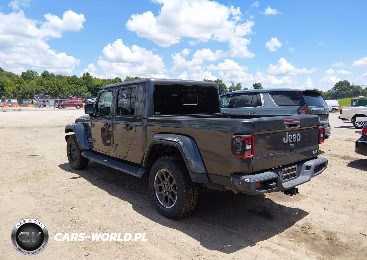 2020 Jeep Gladiator Overland 4X4 VIN:1C6HJTFG1LL157469 - 3