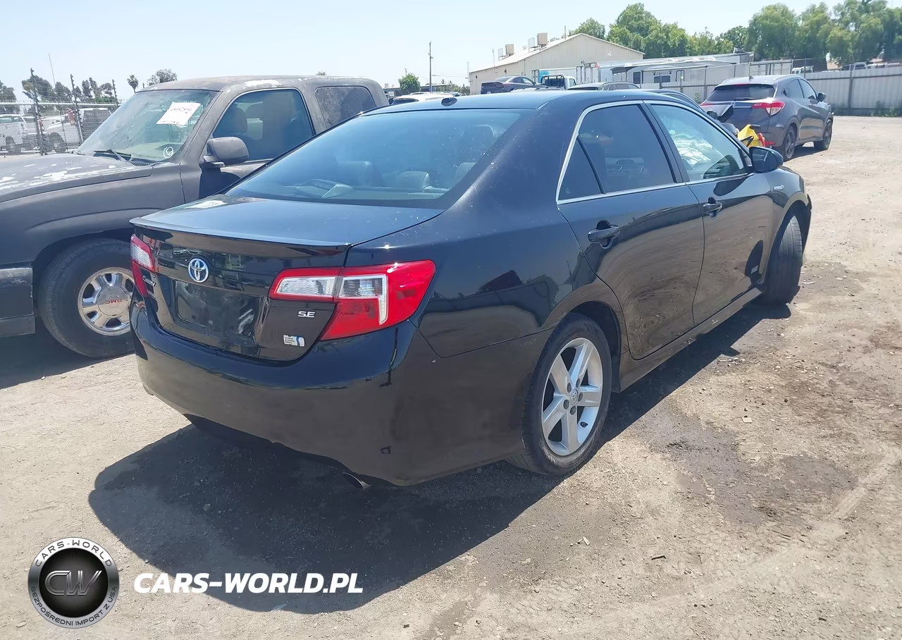 2014 Toyota Camry Hybrid Se Limited Edition VIN:4T1BD1FK8EU130454 - 4