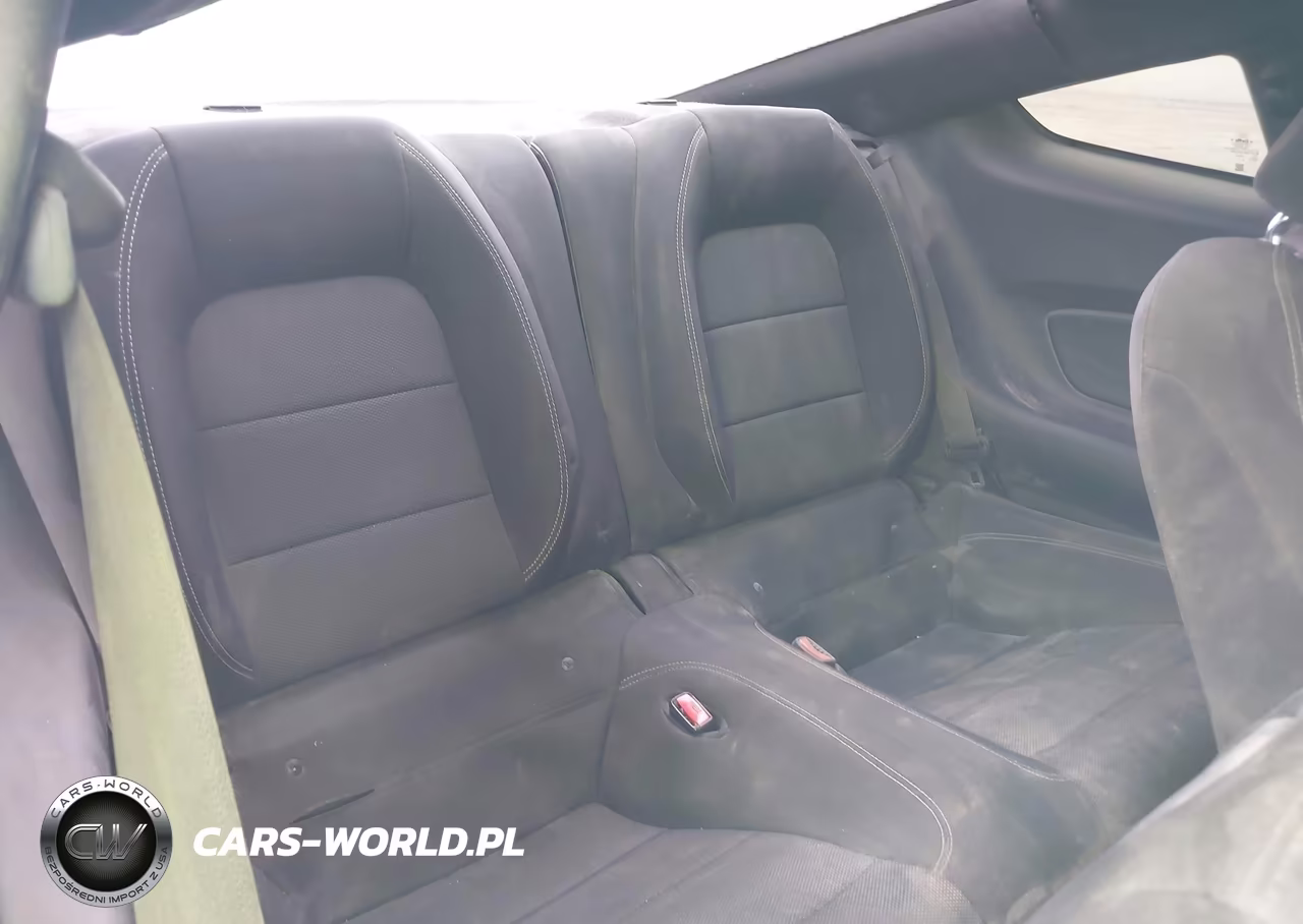 2015 Ford Mustang V6 VIN:1FA6P8AM1F5318989 - 8