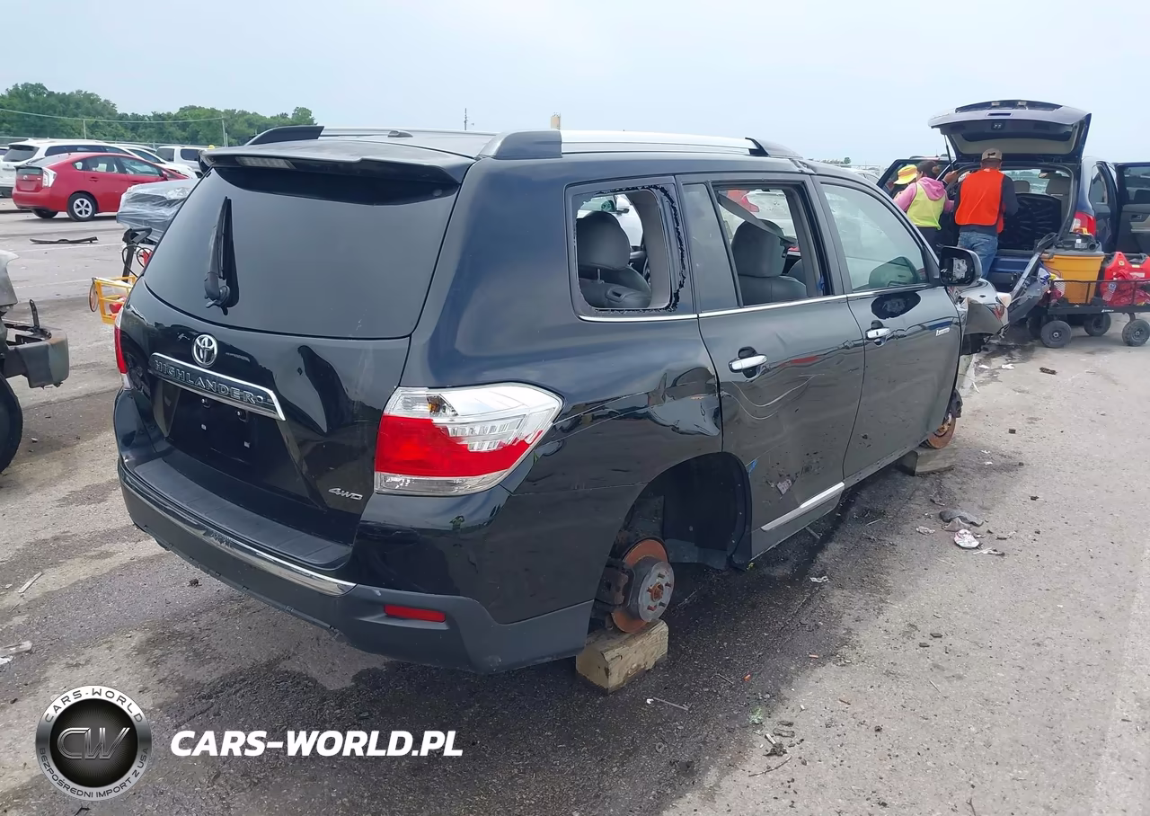 2011 Toyota Highlander Limited V6 VIN:5TDDK3EH4BS071147 - 4