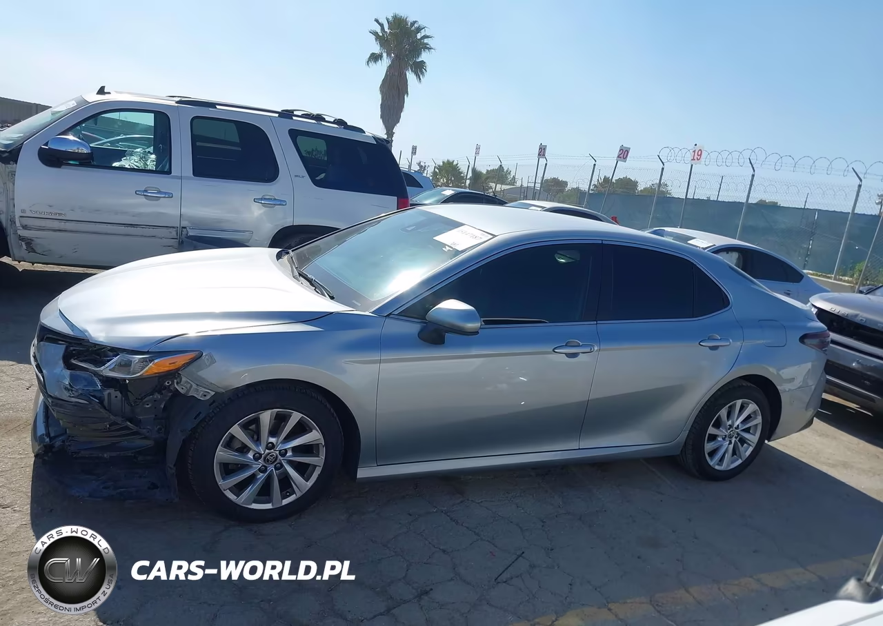2023 Toyota Camry Le VIN:4T1C11AK3PU155768 - 14
