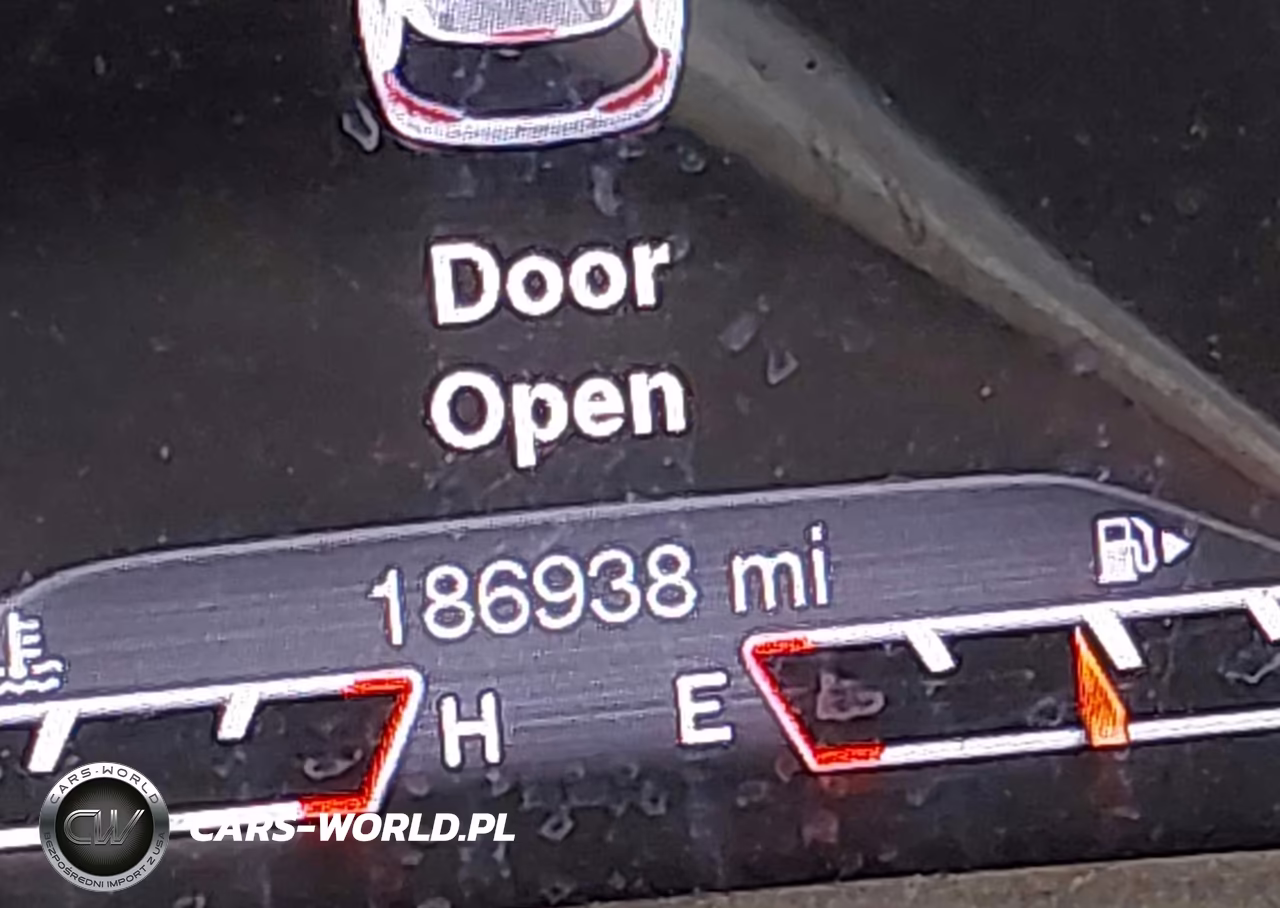 2015 Jeep Cherokee Trailhawk VIN:1C4PJMBS3FW571019 - 15