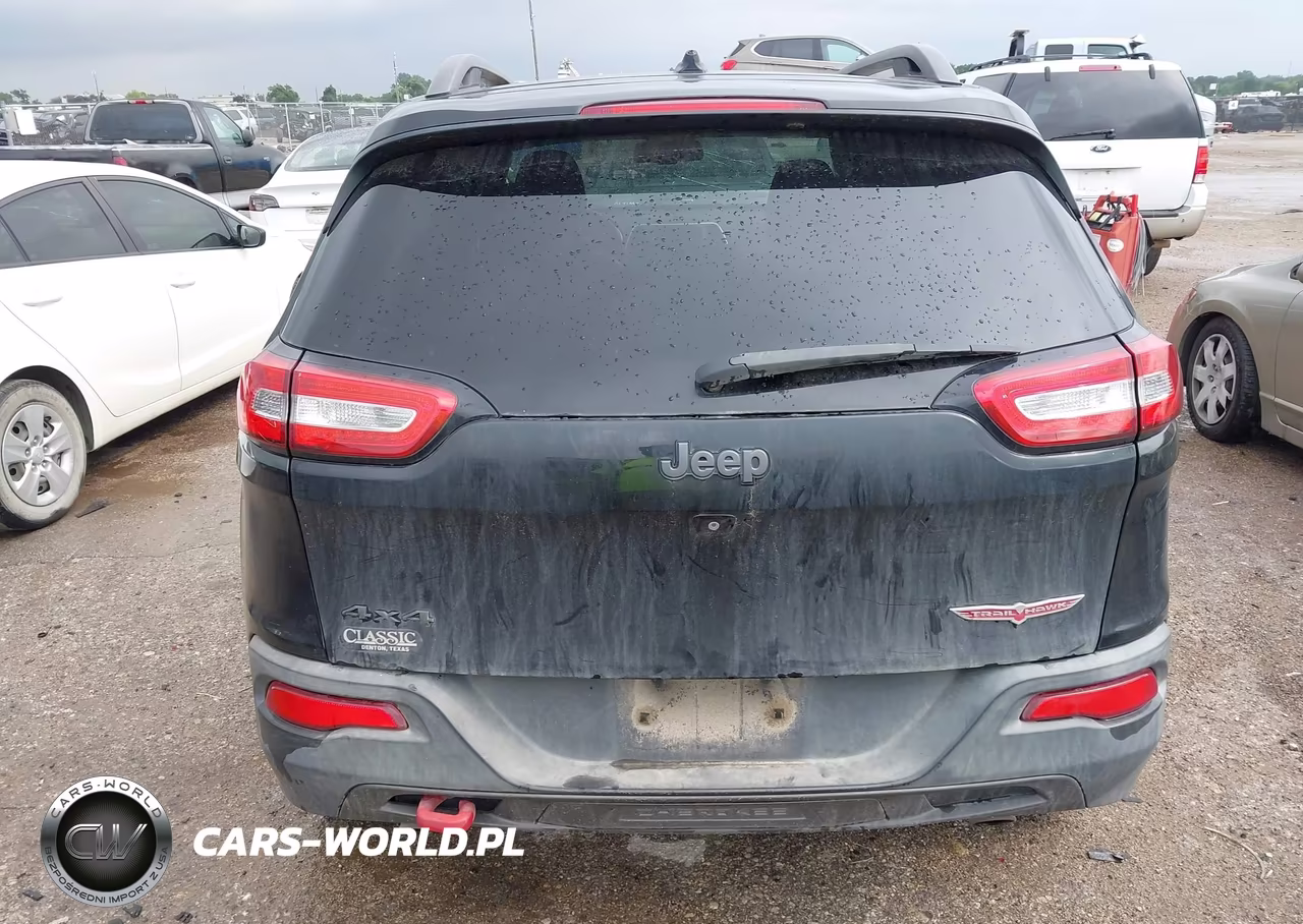 2015 Jeep Cherokee Trailhawk VIN:1C4PJMBS3FW571019 - 16