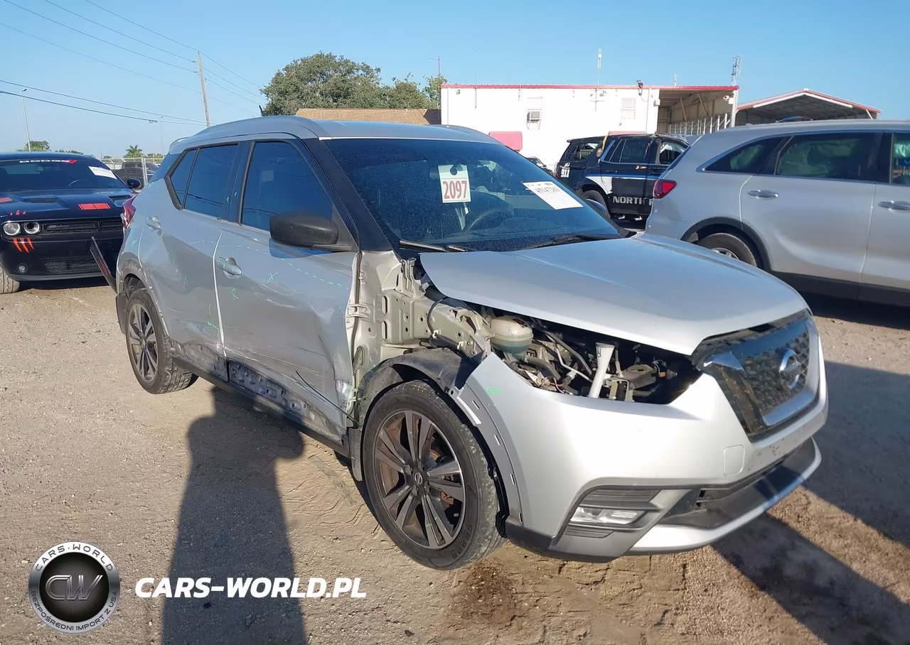 2019 Nissan Kicks Sr