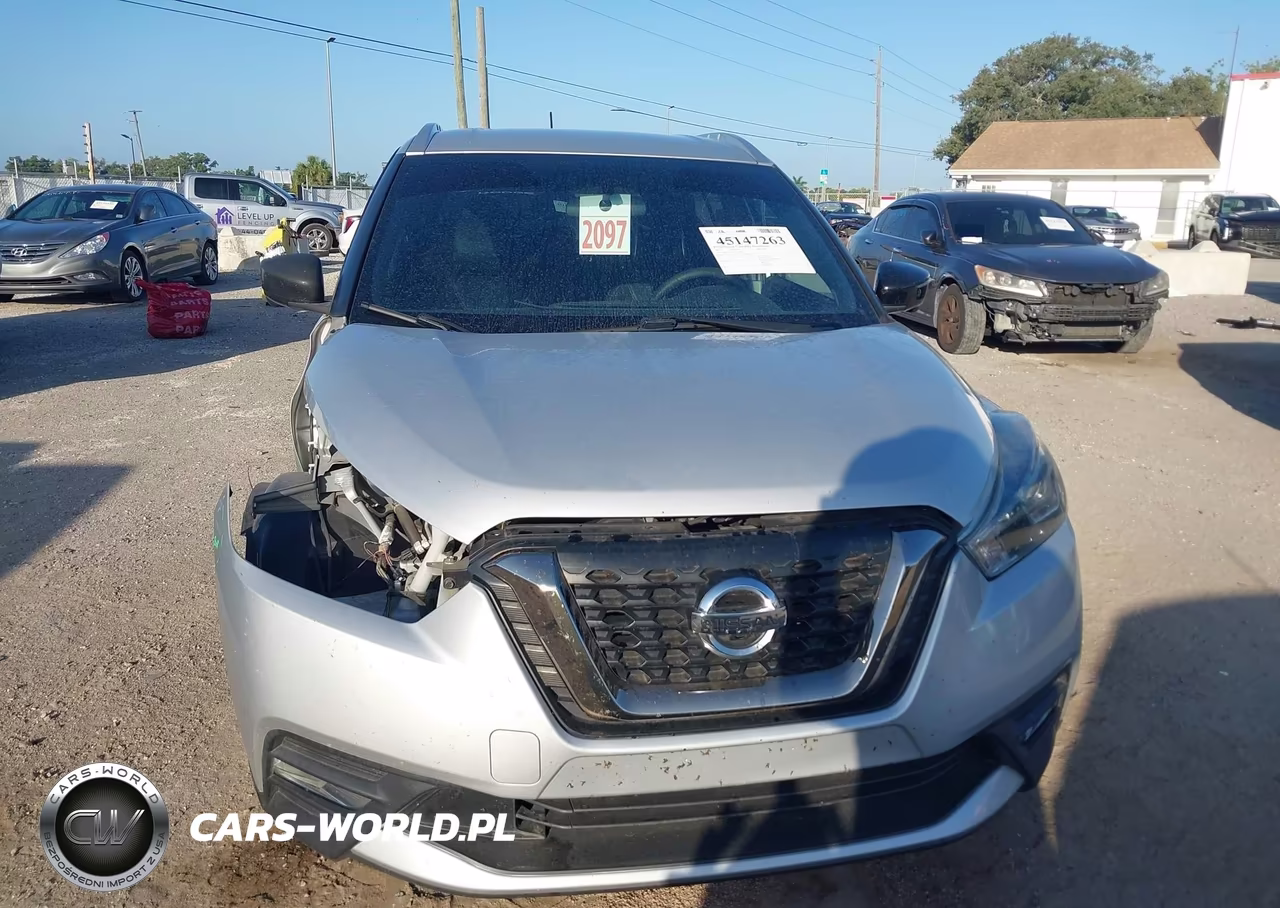 2019 Nissan Kicks Sr VIN:3N1CP5CU1KL550000 - 12