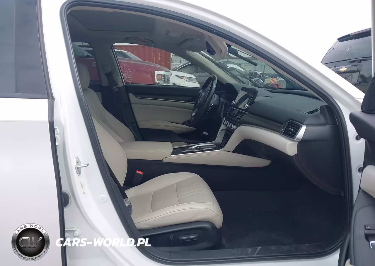 2021 Honda Accord Hybrid Touring VIN:1HGCV3F96MA005209 - 5