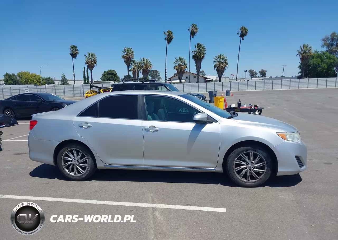 2012 Toyota Camry Le VIN:4T1BF1FK1CU587260 - 14
