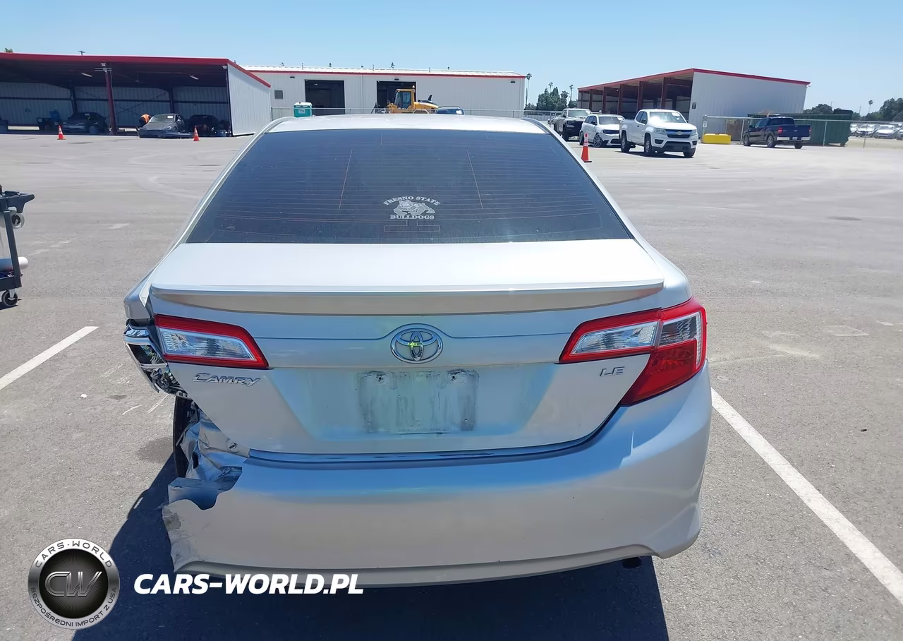 2012 Toyota Camry Le VIN:4T1BF1FK1CU587260 - 17