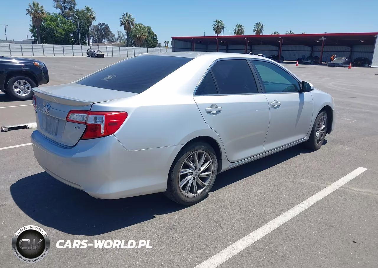 2012 Toyota Camry Le VIN:4T1BF1FK1CU587260 - 4