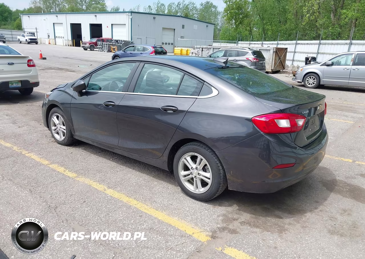 2017 Chevrolet Cruze Lt Auto VIN:1G1BE5SM5H7238641 - 3