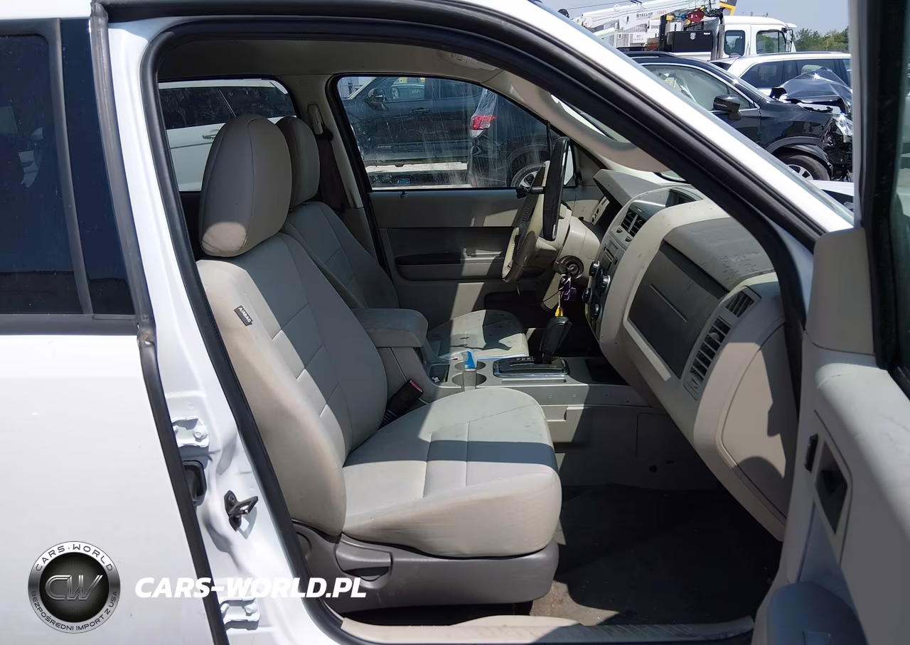 2010 Ford Escape Xlt VIN:1FMCU9DG9AKC79320 - 5