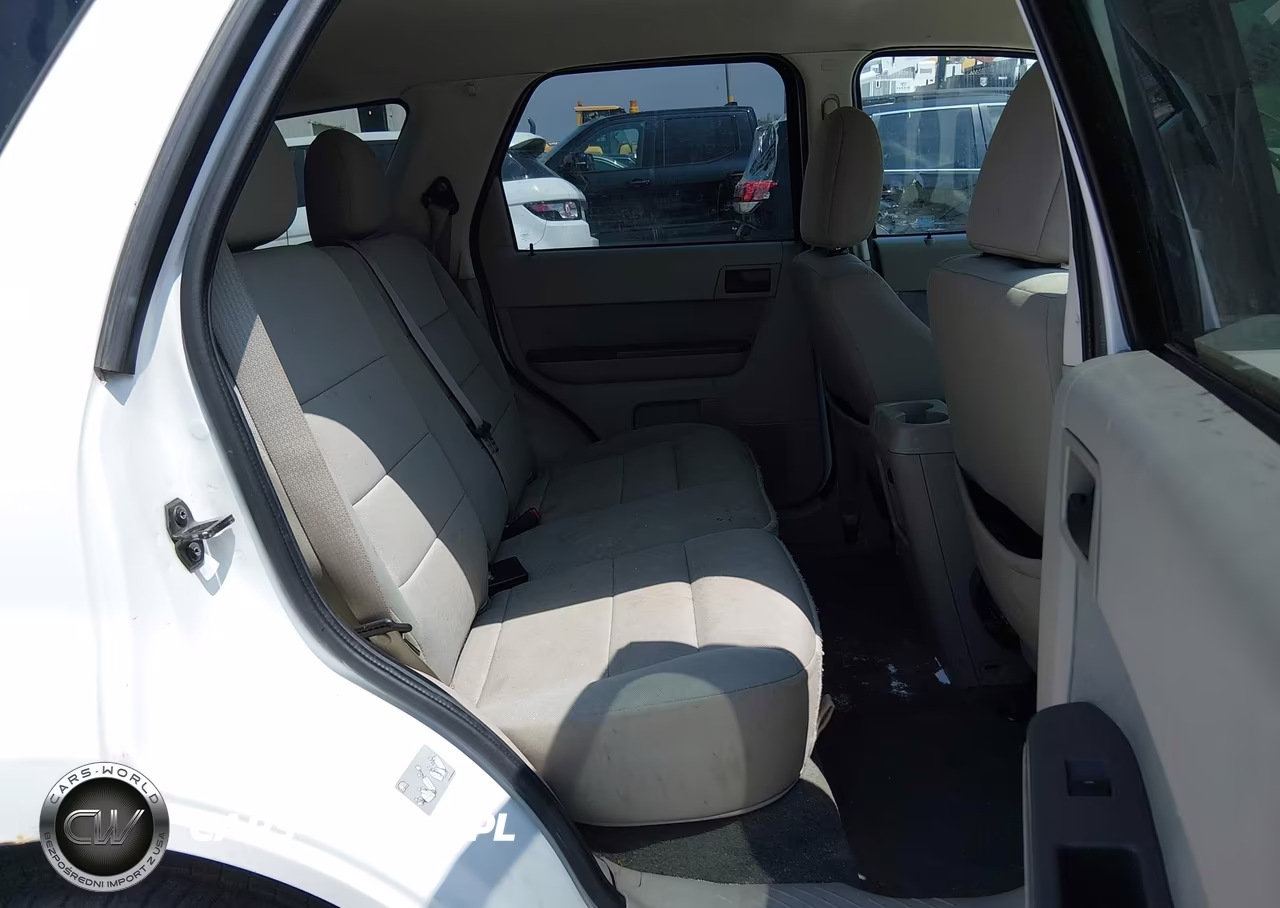 2010 Ford Escape Xlt VIN:1FMCU9DG9AKC79320 - 8