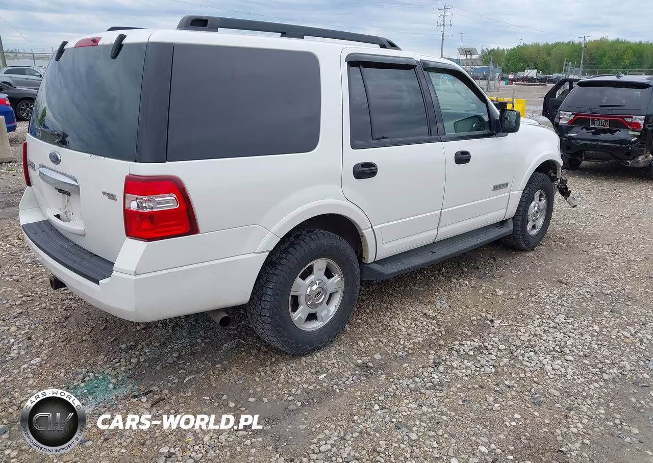 2008 Ford Expedition Xlt VIN:1FMFU16528LA19355 - 4