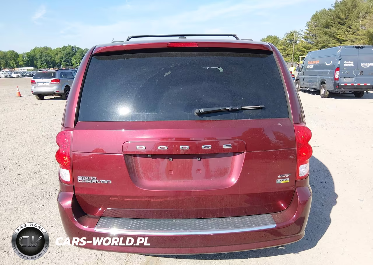 2018 Dodge Grand Caravan Gt VIN:2C4RDGEG8JR146843 - 17