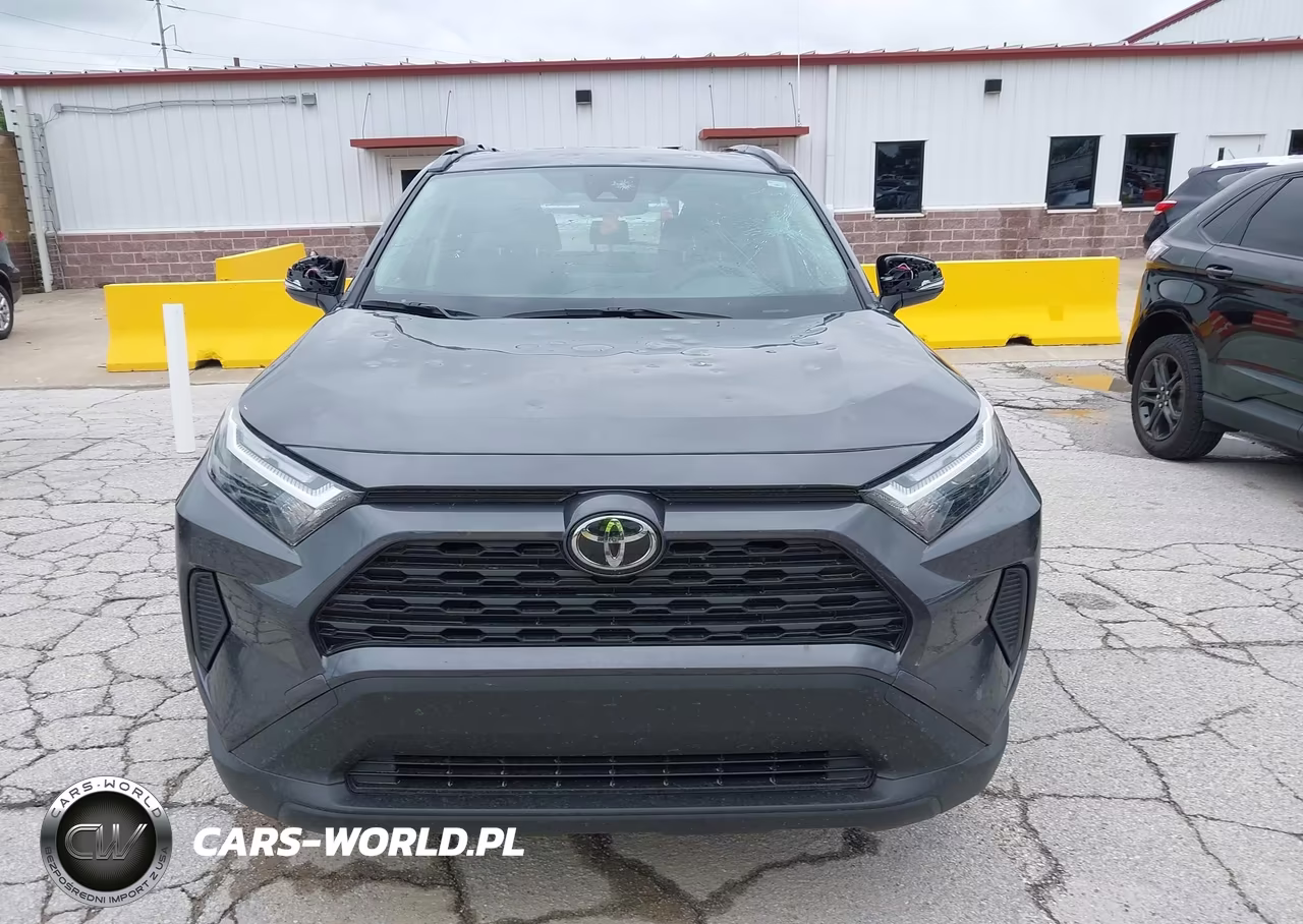 2025 Toyota Rav4 Hybrid Xle VIN:JTMRWRFV5SJ070877 - 12