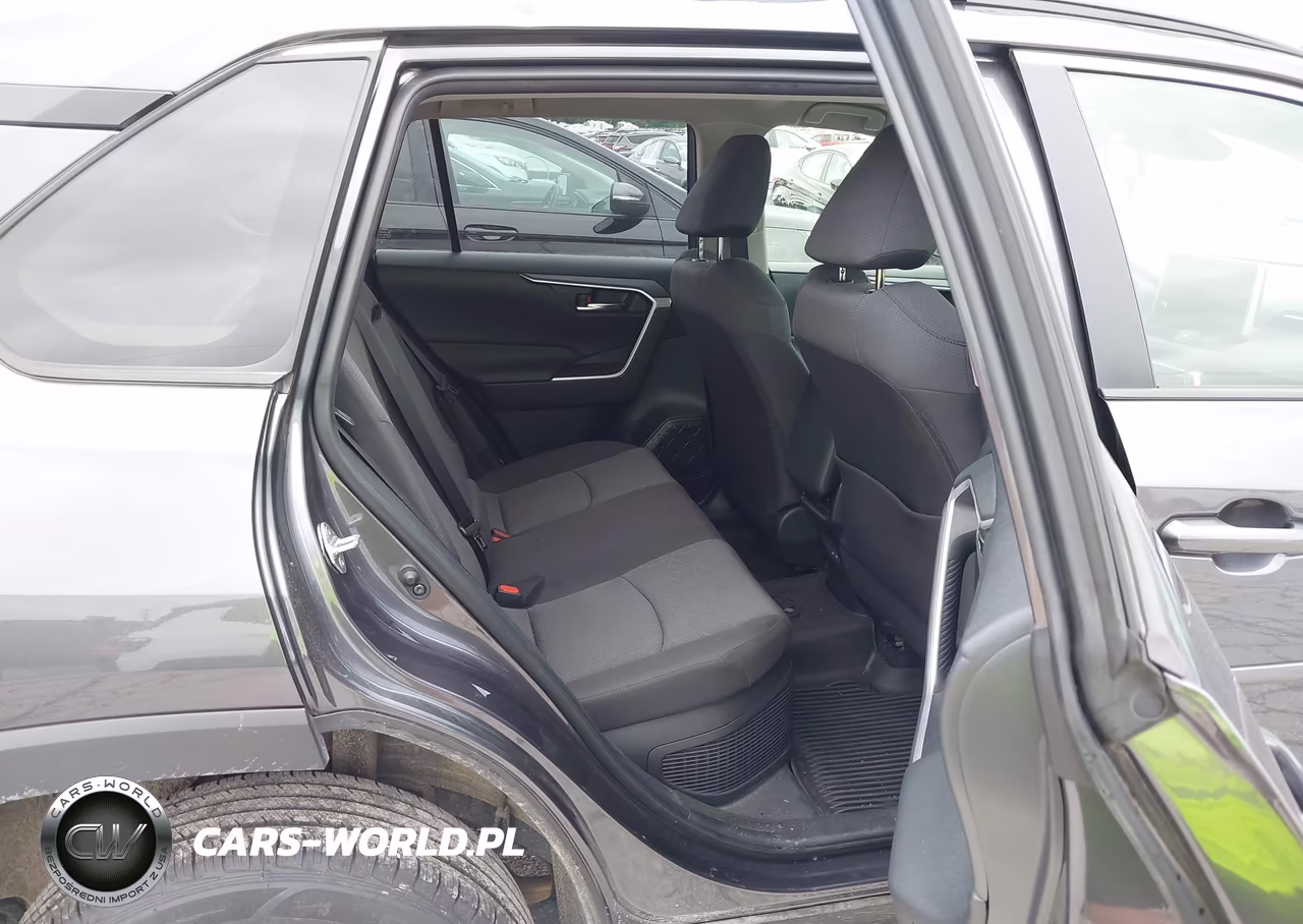 2025 Toyota Rav4 Hybrid Xle VIN:JTMRWRFV5SJ070877 - 8