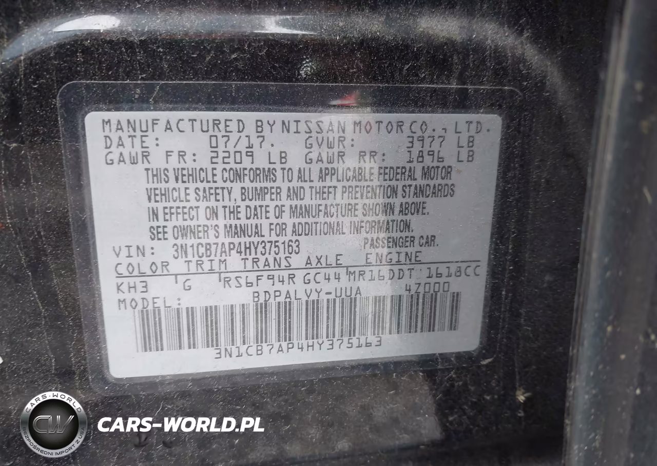 2017 Nissan Sentra Nismo VIN:3N1CB7AP4HY375163 - 9
