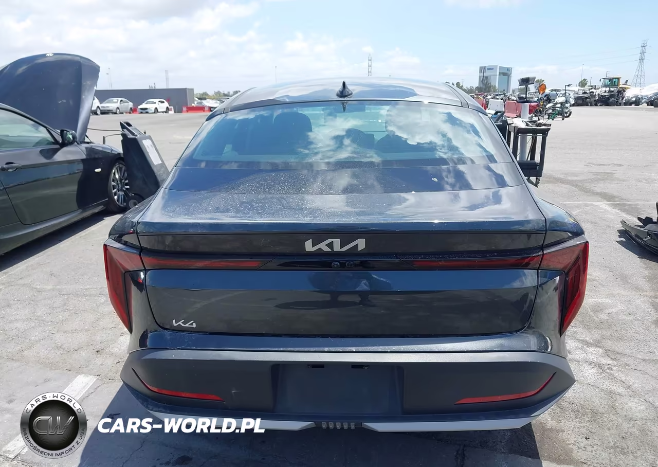 2025 Kia K4 Lxs VIN:3KPFT4DE6SE027941 - 17