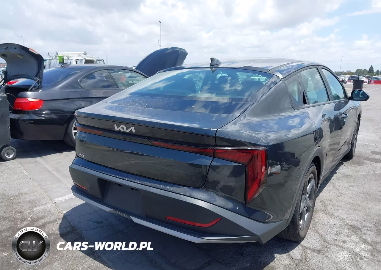 2025 Kia K4 Lxs VIN:3KPFT4DE6SE027941 - 4