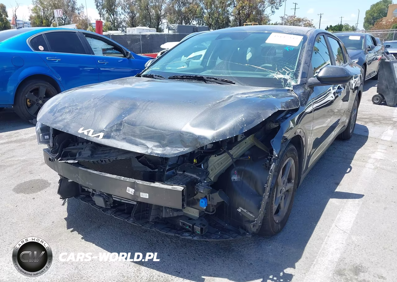 2025 Kia K4 Lxs VIN:3KPFT4DE6SE027941 - 6