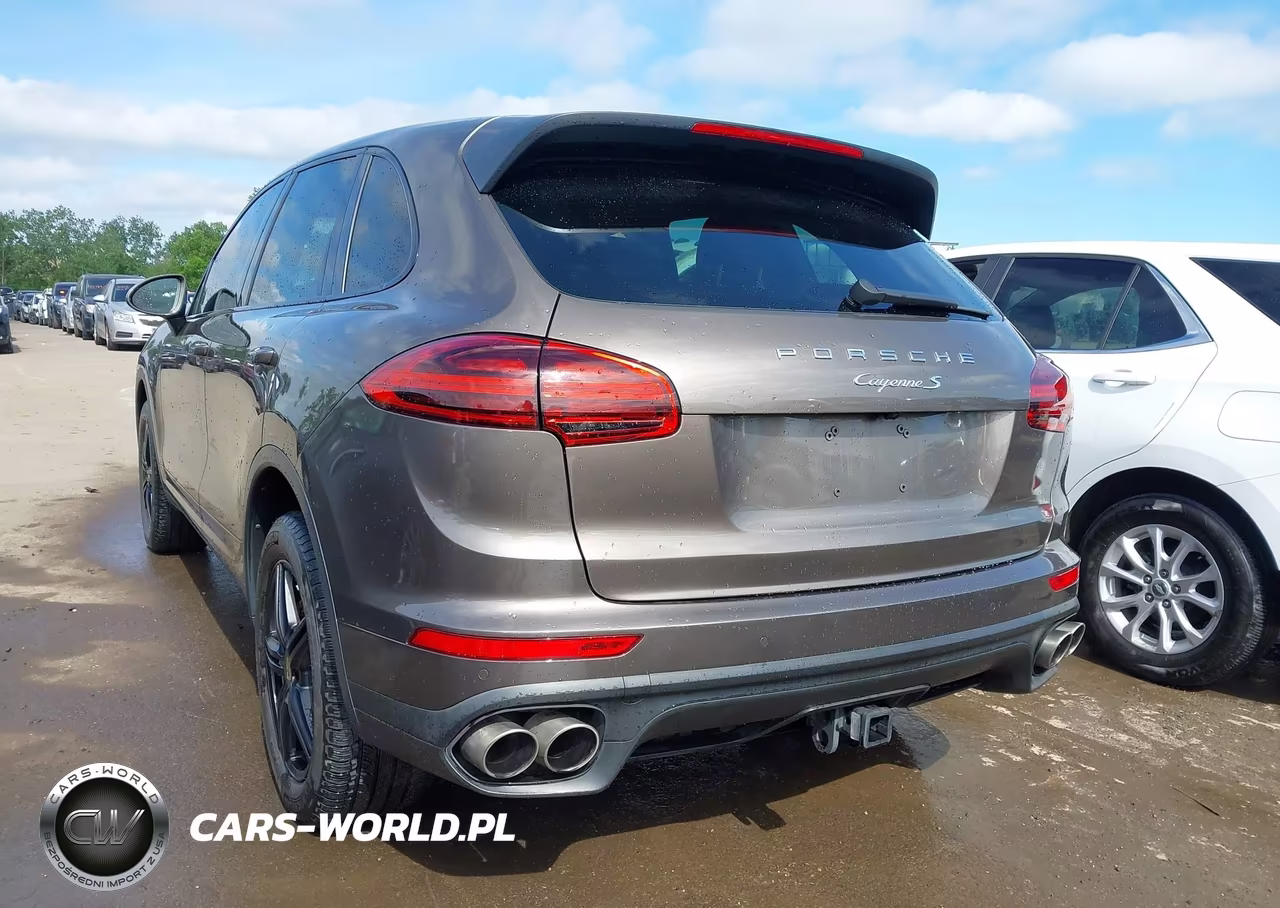 2015 Porsche Cayenne S VIN:WP1AB2A26FLA59943 - 3