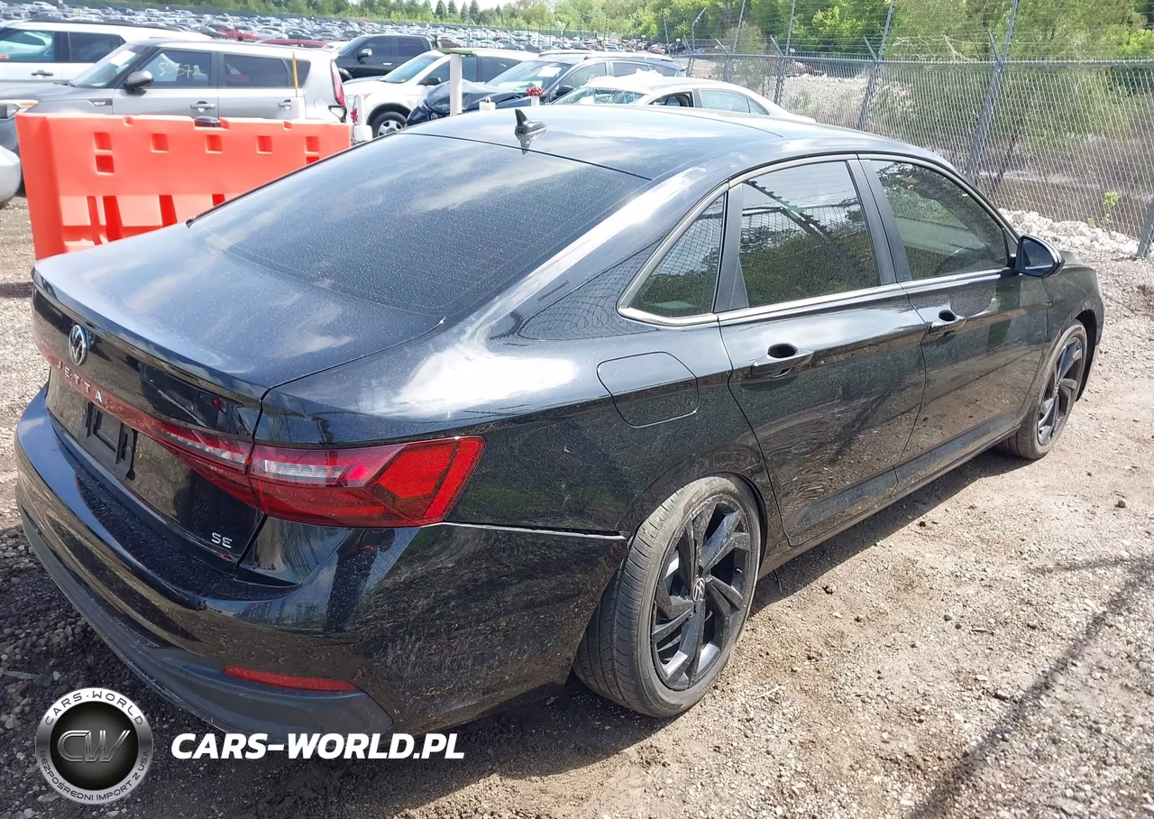 2025 Volkswagen Jetta 1.5T Se VIN:3VW7X7BU5SM098572 - 4