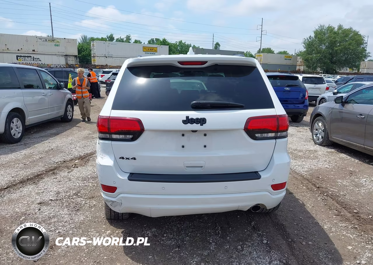 2021 Jeep Grand Cherokee Laredo X 4X4 VIN:1C4RJFAG8MC549548 - 16
