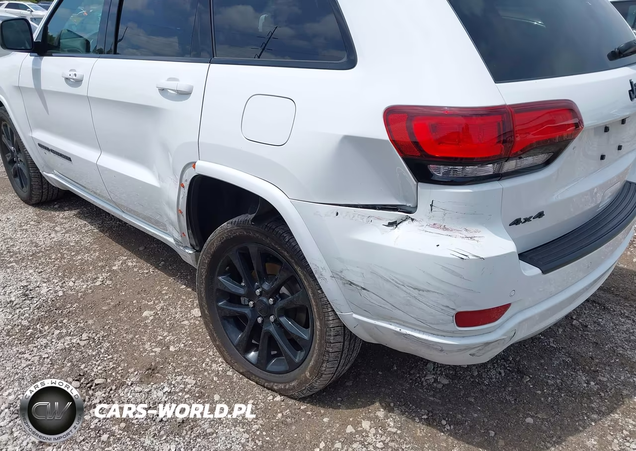 2021 Jeep Grand Cherokee Laredo X 4X4 VIN:1C4RJFAG8MC549548 - 17