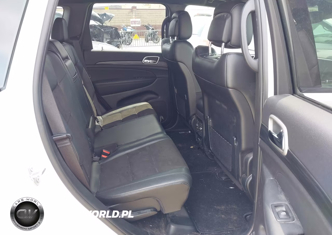 2021 Jeep Grand Cherokee Laredo X 4X4 VIN:1C4RJFAG8MC549548 - 8