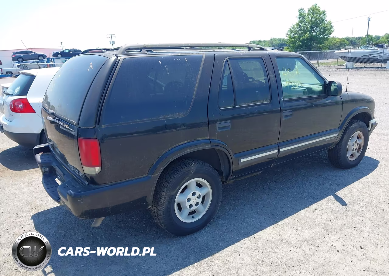 2000 Chevrolet Blazer Ls VIN:1GNDT13W2Y2295883 - 4