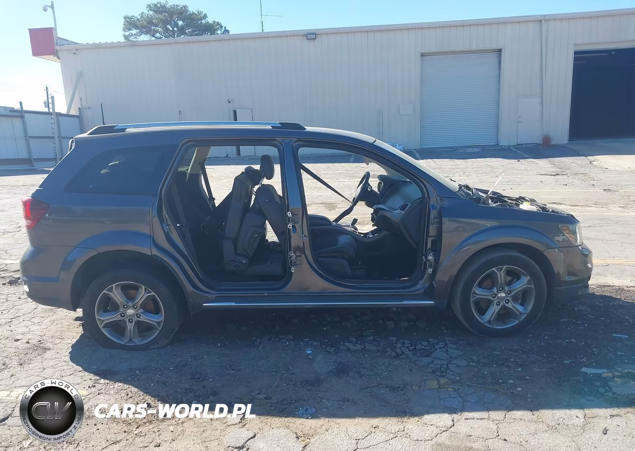 2017 Dodge Journey Crossroad Plus VIN:3C4PDCGG8HT607964 - 12