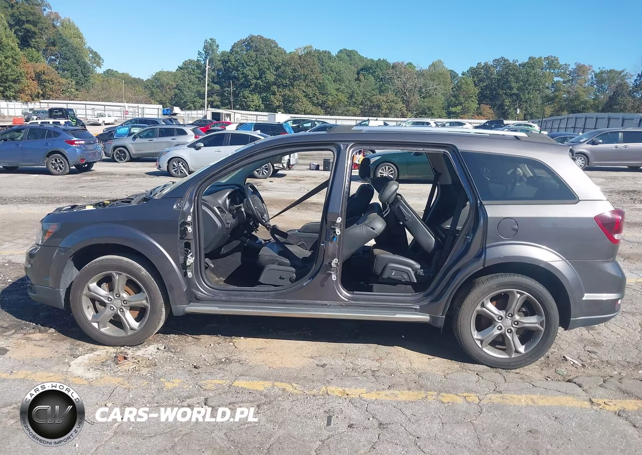 2017 Dodge Journey Crossroad Plus VIN:3C4PDCGG8HT607964 - 13