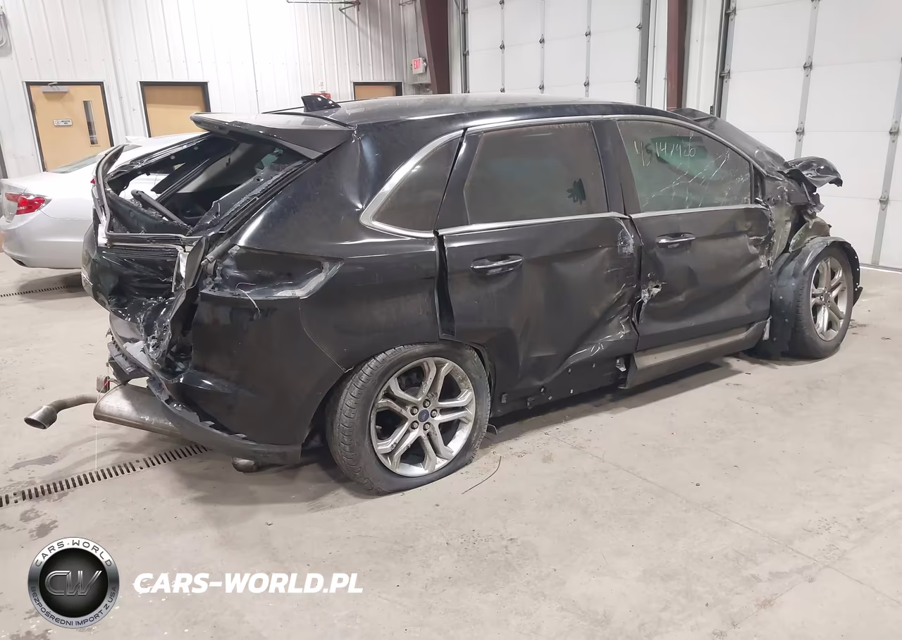 2017 Ford Edge Titanium VIN:2FMPK3K9XHBB53061 - 4