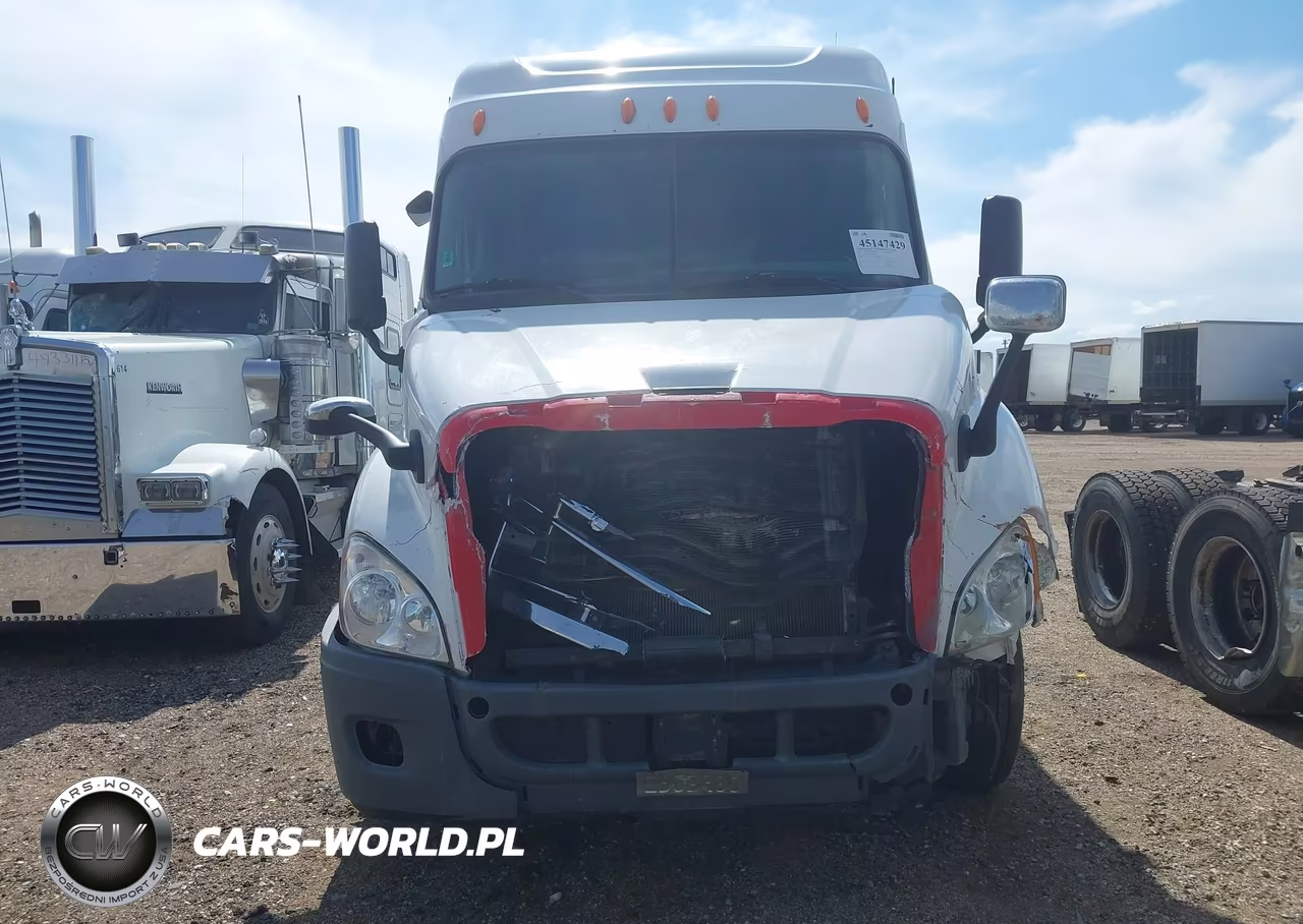 2012 Freightliner Cascadia 113 VIN:1FUJGHDV2CSBA4879 - 10