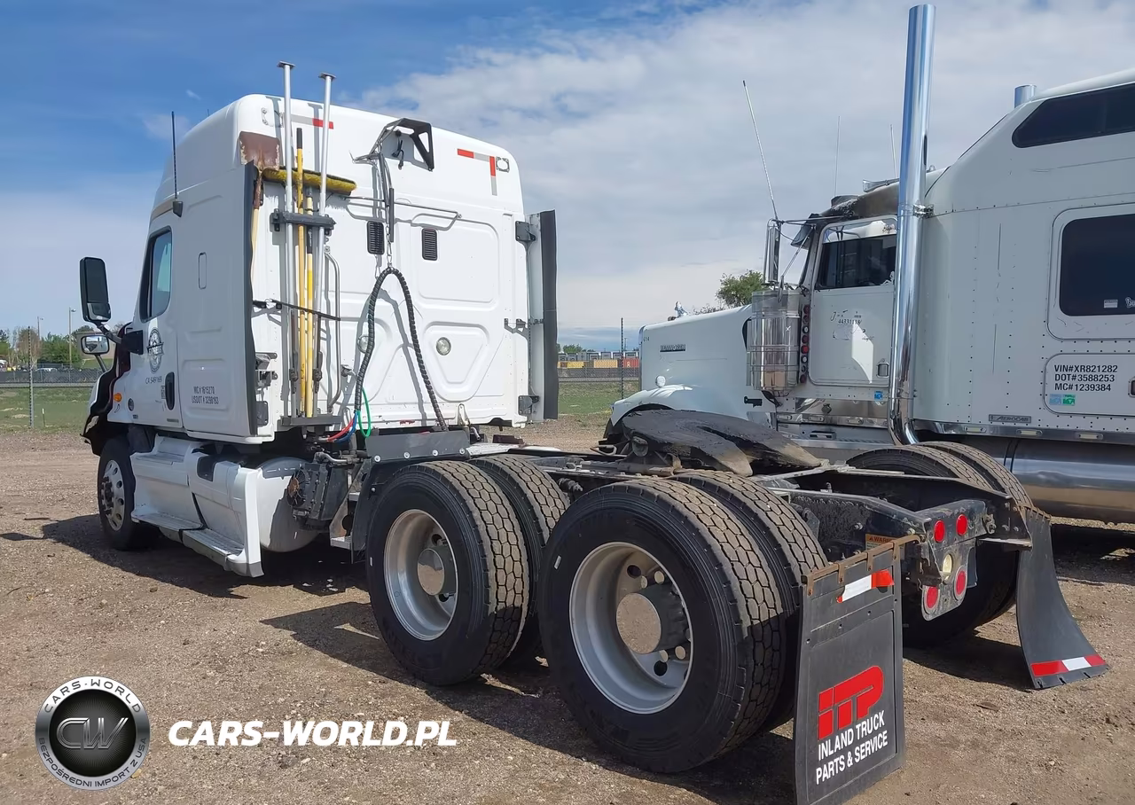 2012 Freightliner Cascadia 113 VIN:1FUJGHDV2CSBA4879 - 13