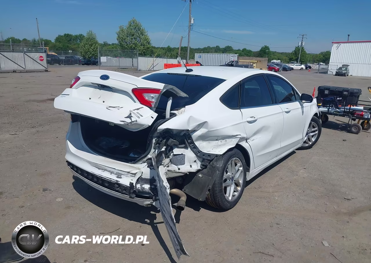 2013 Ford Fusion Se VIN:3FA6P0HR9DR318039 - 4