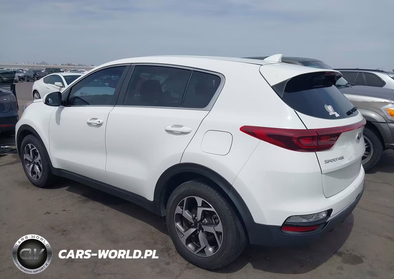 2020 Kia Sportage Lx VIN:KNDPM3AC1L7818023 - 3