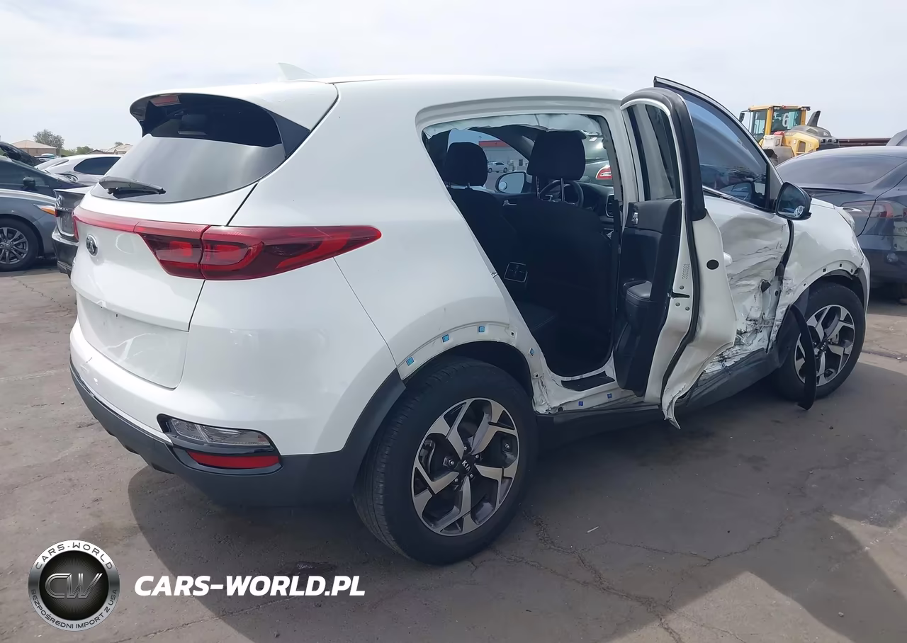 2020 Kia Sportage Lx VIN:KNDPM3AC1L7818023 - 4